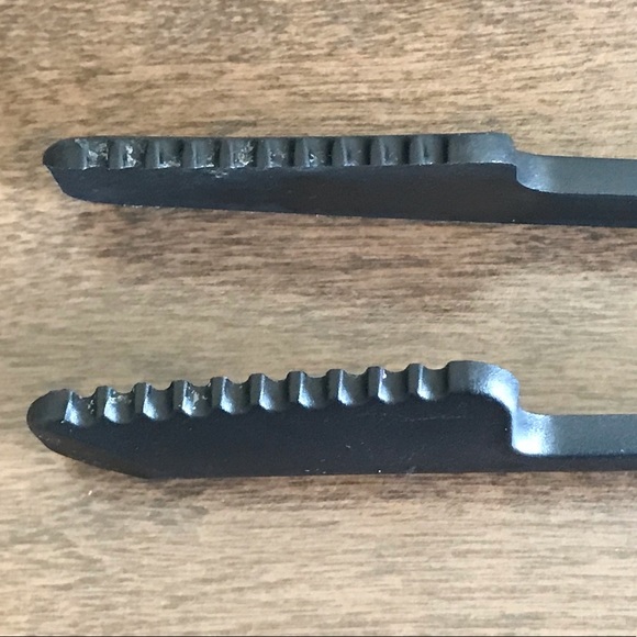 Pampered Chef Kitchen Pampered Chef 25 Black Nylon Serrated Serving Tongs 2318 Poshmark